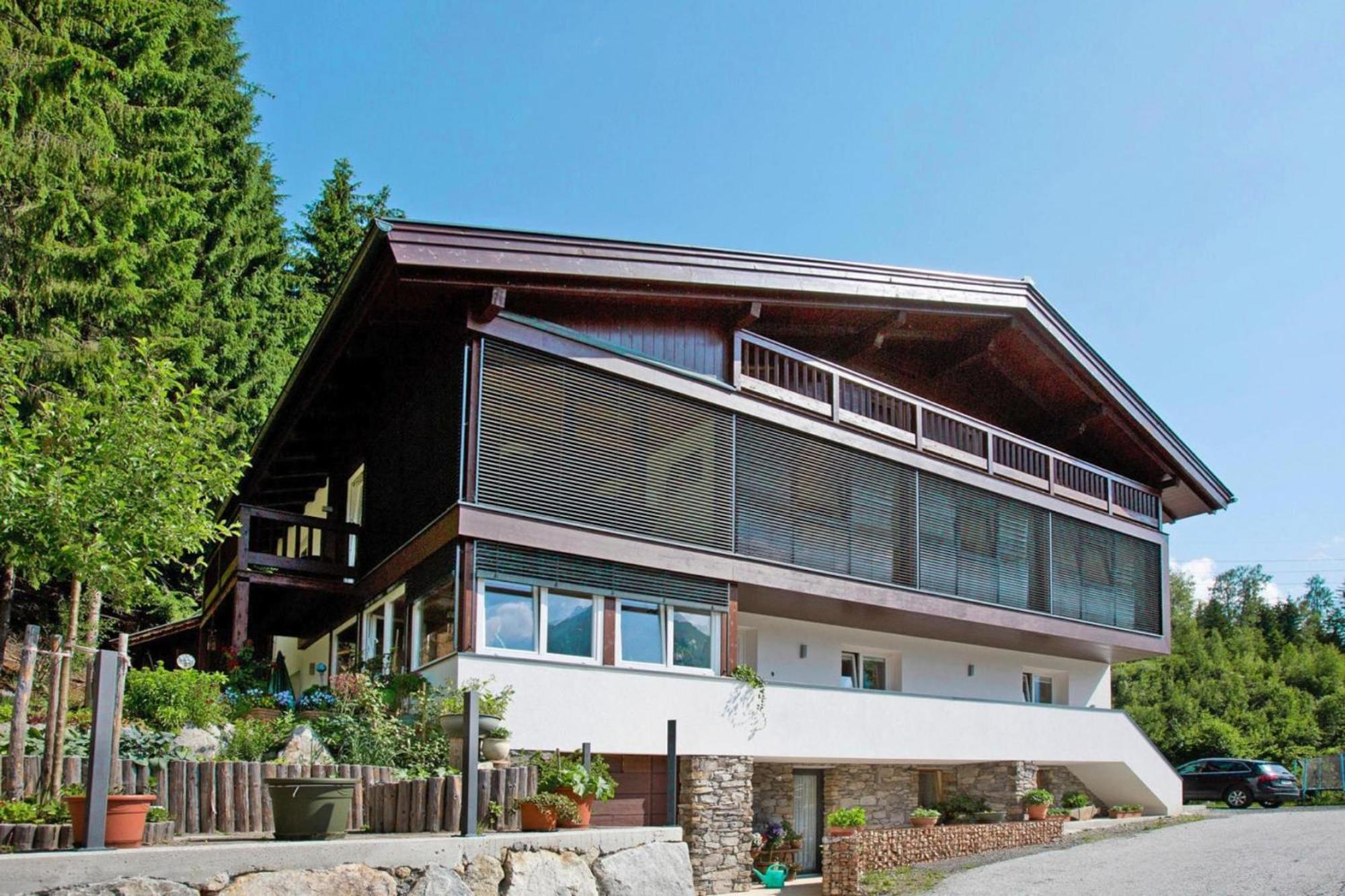 Apartment In Neukirchen With A Balcony Neukirchen am Grossvenediger Bagian luar foto